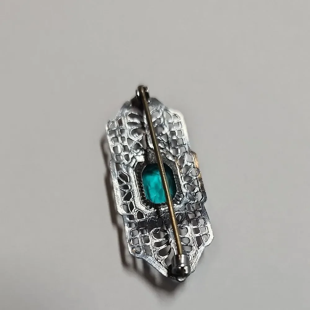 Vintage Brooch Silver With Green Glass Stone